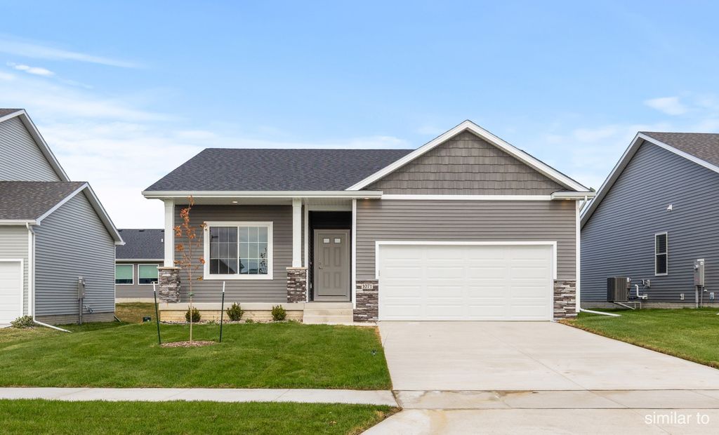1023 NW Yorktown Drive, Waukee, IA 50263
