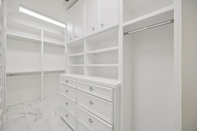 1703 Sutters Chase Drive, Sugar Land, TX 77479