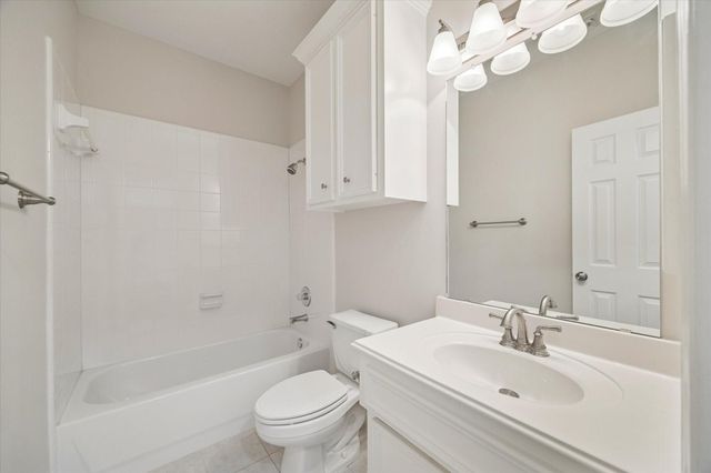 1703 Sutters Chase Drive, Sugar Land, TX 77479