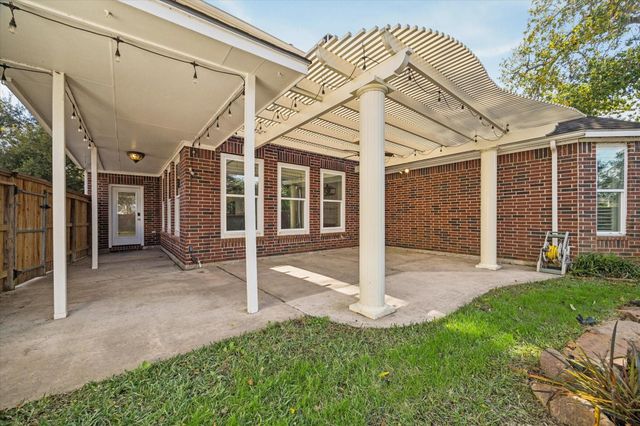 1703 Sutters Chase Drive, Sugar Land, TX 77479