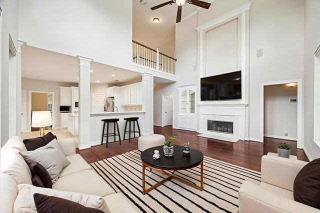 1703 Sutters Chase Drive, Sugar Land, TX 77479