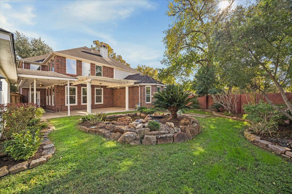 1703 Sutters Chase Drive, Sugar Land, TX 77479