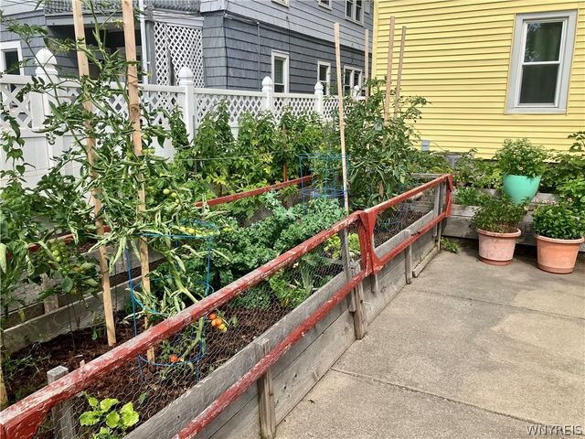 304 Wellington Road, Buffalo, NY 14216