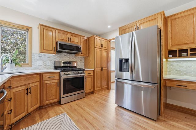 13345 54th Avenue N, Plymouth, MN 55442