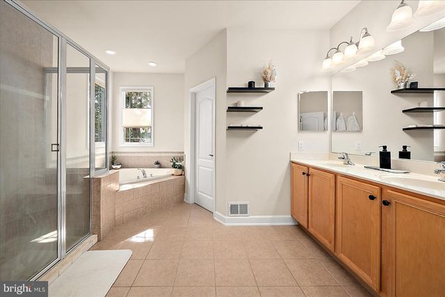 10214 RUFFIAN LN, Berlin, MD 21811