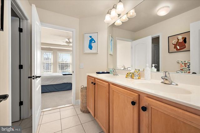 10214 RUFFIAN LN, Berlin, MD 21811