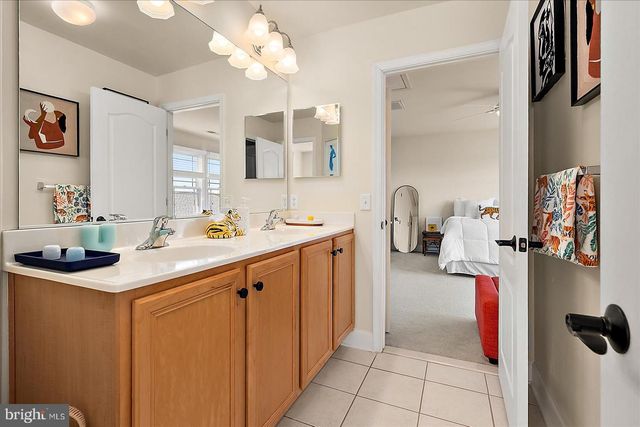 10214 RUFFIAN LN, Berlin, MD 21811