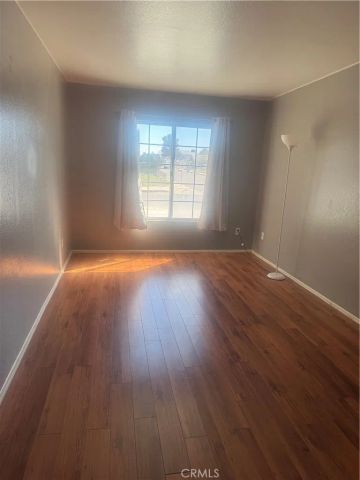 10606 Arlington, Adelanto, CA 92301