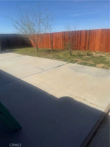 10606 Arlington, Adelanto, CA 92301
