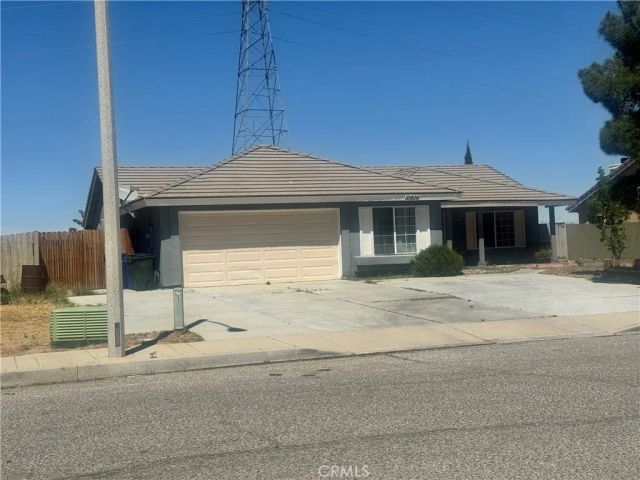 10606 Arlington, Adelanto, CA 92301