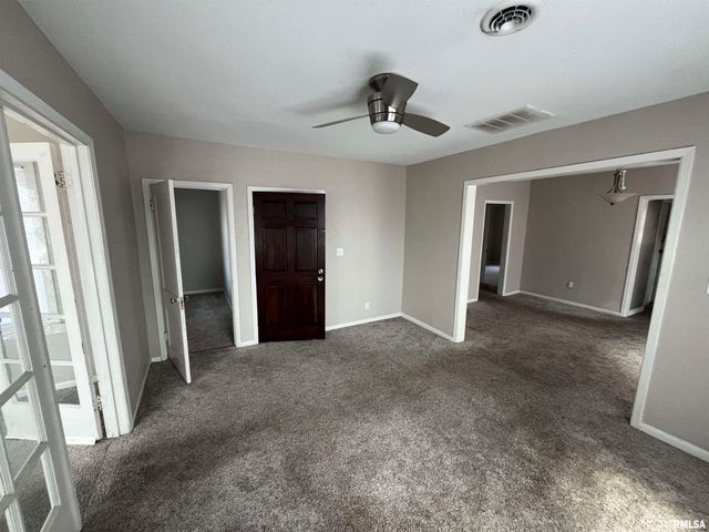 506 Caroline St Apt B, Peoria, IL 61603
