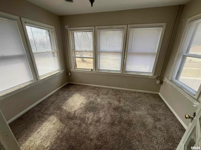 506 Caroline St Apt B, Peoria, IL 61603