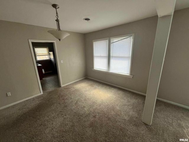 506 Caroline St Apt B, Peoria, IL 61603