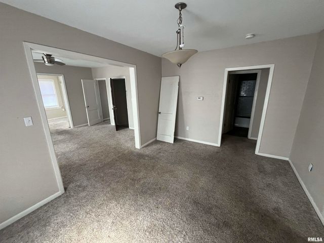 506 Caroline St Apt B, Peoria, IL 61603