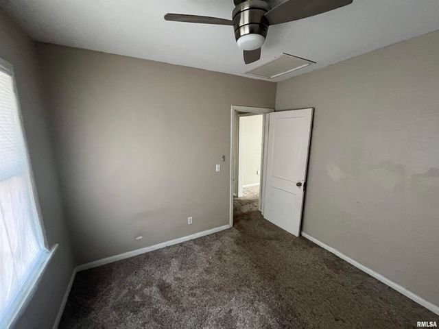 506 Caroline St Apt B, Peoria, IL 61603