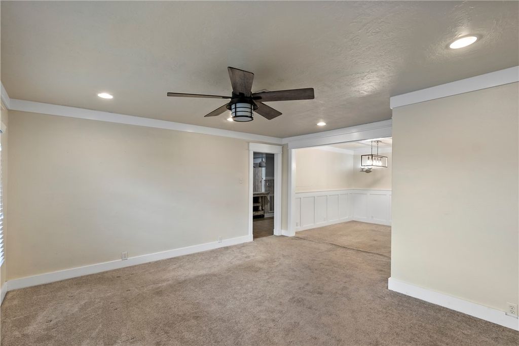 606 West Alligator Street, Caldwell, TX 77836 — photo 3