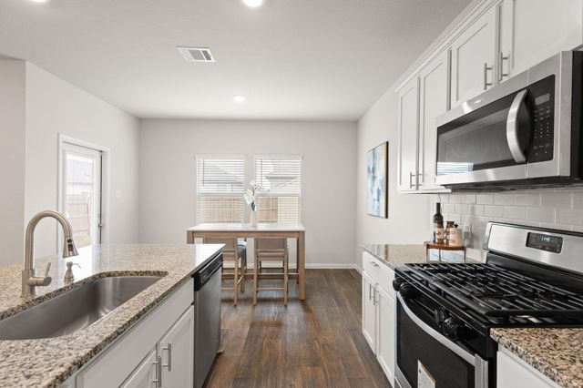 281 Jayden DR, Kyle, TX 78640