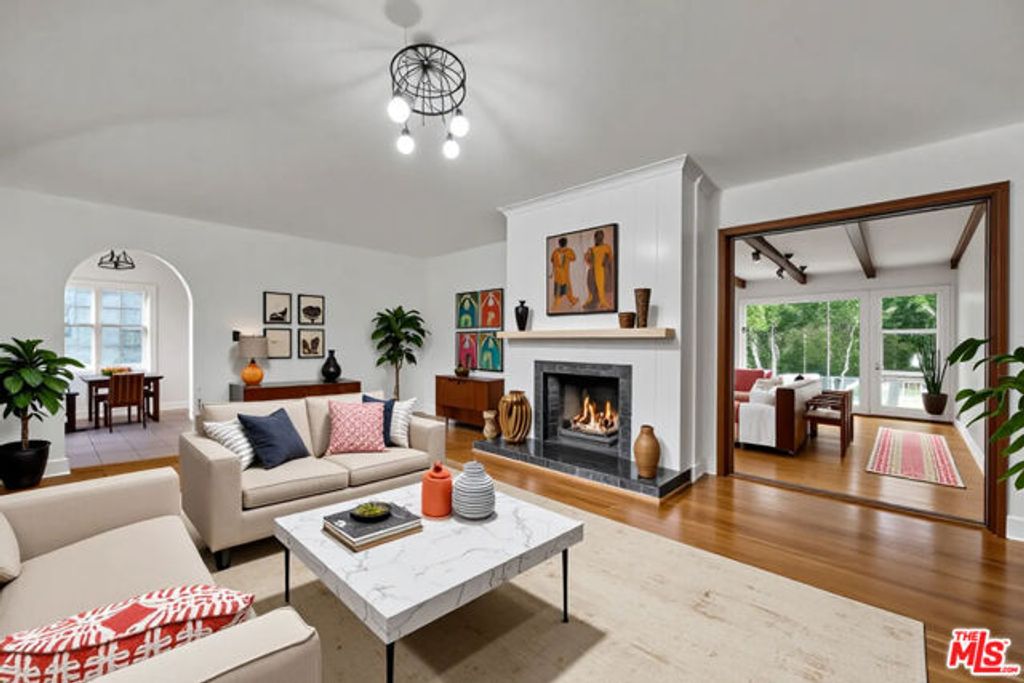 10281 Dunleer Drive, Los Angeles, CA 90064