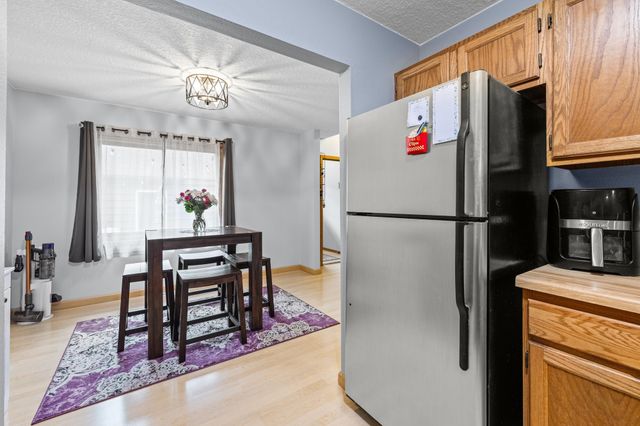 3253 Evergreen Drive, Eagan, MN 55121