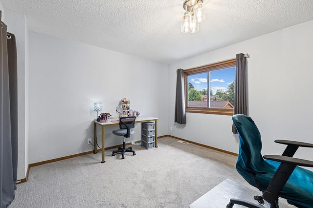 3253 Evergreen Drive, Eagan, MN 55121