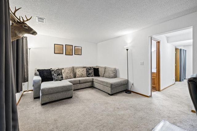 3253 Evergreen Drive, Eagan, MN 55121