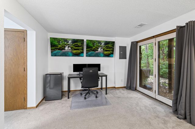 3253 Evergreen Drive, Eagan, MN 55121