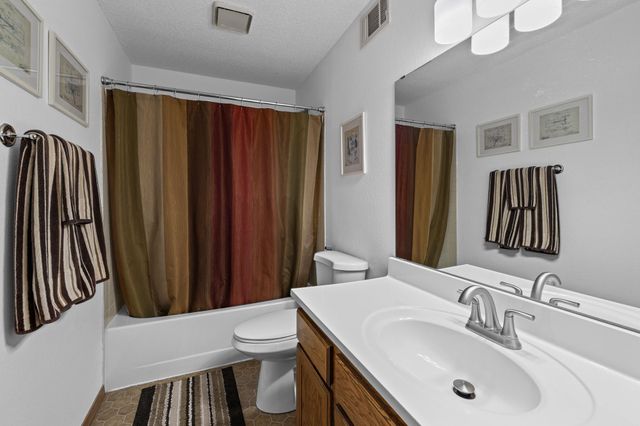 3253 Evergreen Drive, Eagan, MN 55121