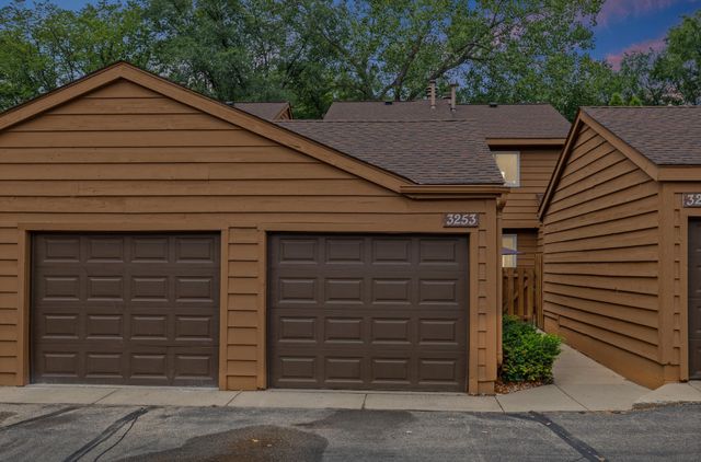 3253 Evergreen Drive, Eagan, MN 55121