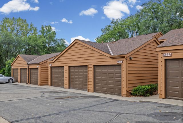 3253 Evergreen Drive, Eagan, MN 55121