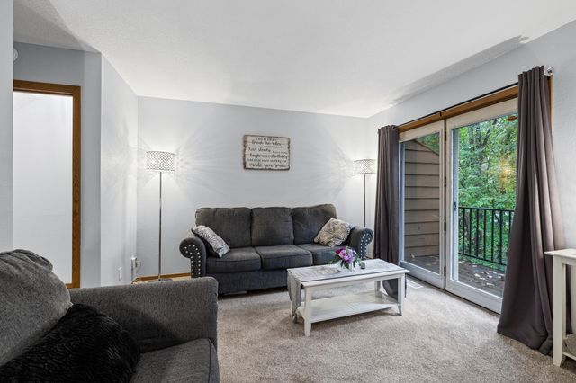 3253 Evergreen Drive, Eagan, MN 55121
