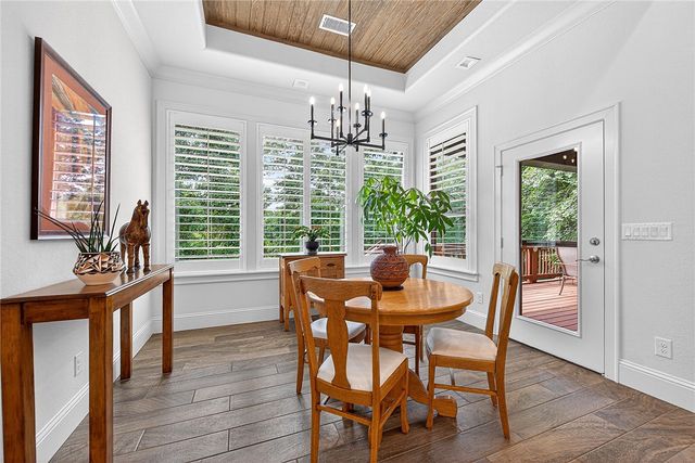 8525 Manor Drive, Bentonville, AR 72712