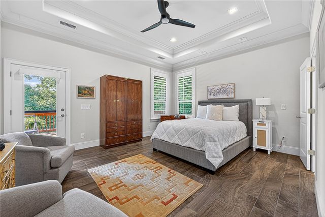 8525 Manor Drive, Bentonville, AR 72712