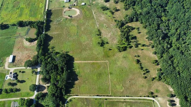 1979 County Road 1135, Ravenna, TX 75476