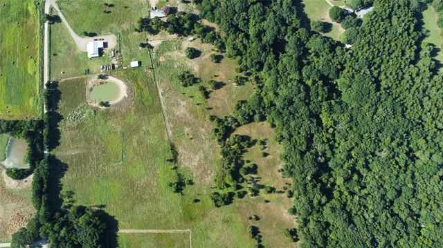 1979 County Road 1135, Ravenna, TX 75476