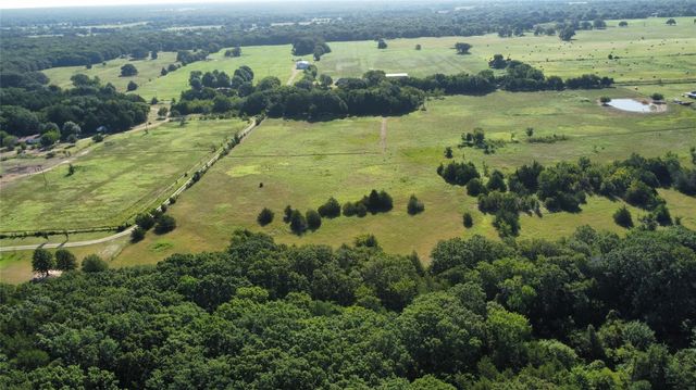 1979 County Road 1135, Ravenna, TX 75476