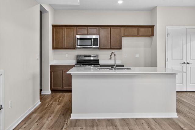 9120 Robinson Drive, West Des Moines, IA 50266