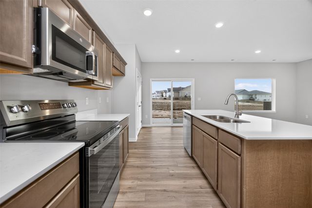 9120 Robinson Drive, West Des Moines, IA 50266