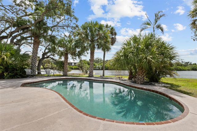 5381 PALOS VERDES DRIVE, Sarasota, FL 34231