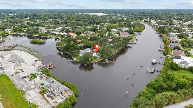 5381 PALOS VERDES DRIVE, Sarasota, FL 34231