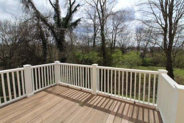 521 S 1st St, Clarksville, TN 37040