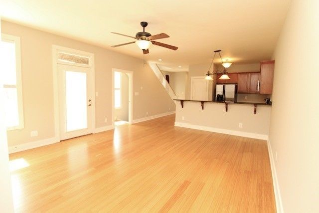 521 S 1st St, Clarksville, TN 37040