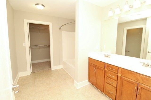 521 S 1st St, Clarksville, TN 37040