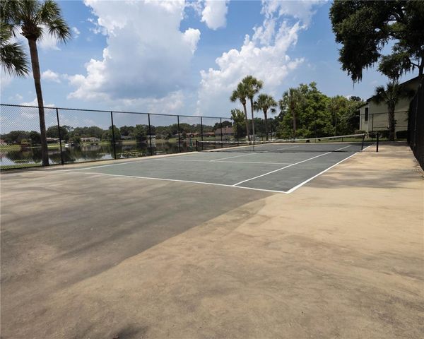 918 LAKE DESTINY ROAD A, Altamonte Springs, FL 32714