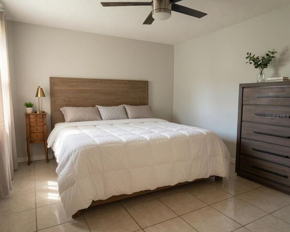 918 LAKE DESTINY ROAD A, Altamonte Springs, FL 32714