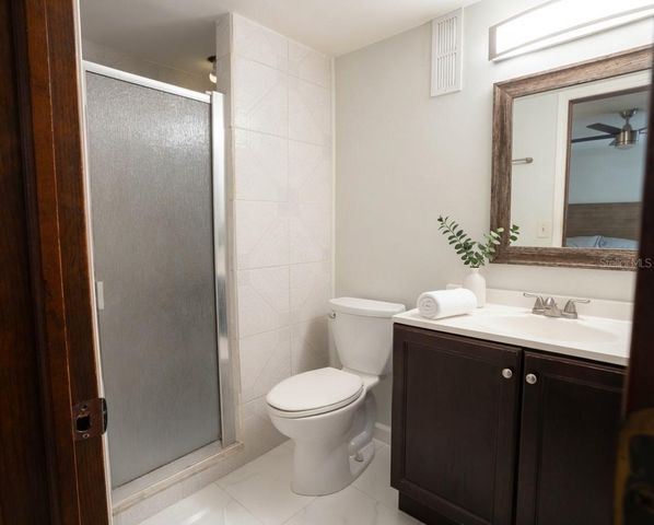 918 LAKE DESTINY ROAD A, Altamonte Springs, FL 32714