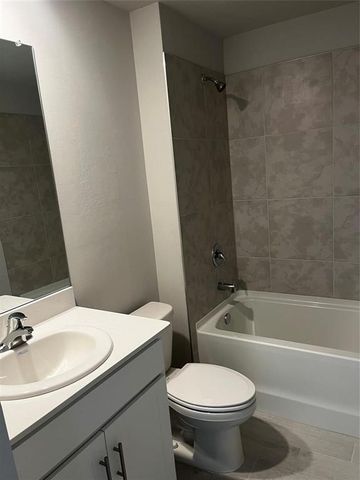 4021 35TH Street SW, Lehigh Acres, FL 33976