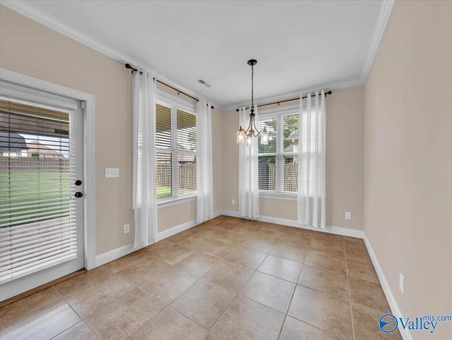 8 Crimson Cloud Blvd SW, Huntsville, AL 35824