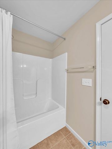 8 Crimson Cloud Blvd SW, Huntsville, AL 35824