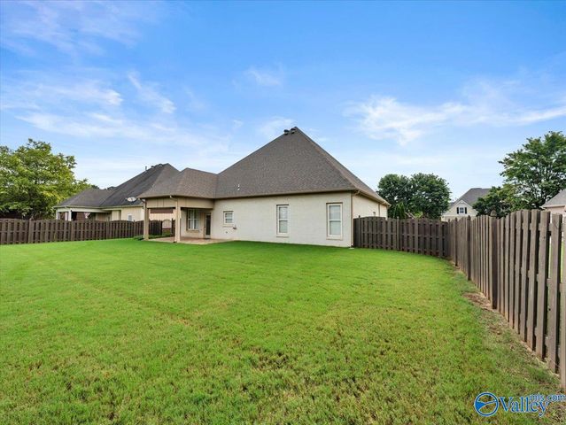 8 Crimson Cloud Blvd SW, Huntsville, AL 35824