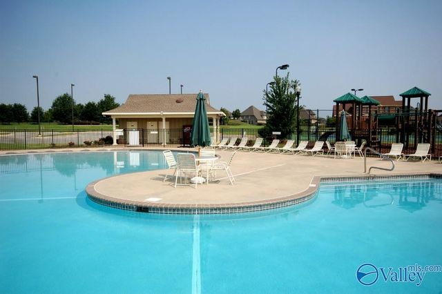 8 Crimson Cloud Blvd SW, Huntsville, AL 35824
